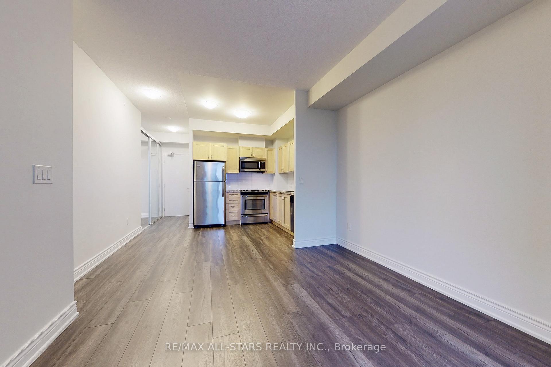 Photo 33 of Unit 218, 540 Bur Oak Avenue, Markham, Berczy — HOMEH