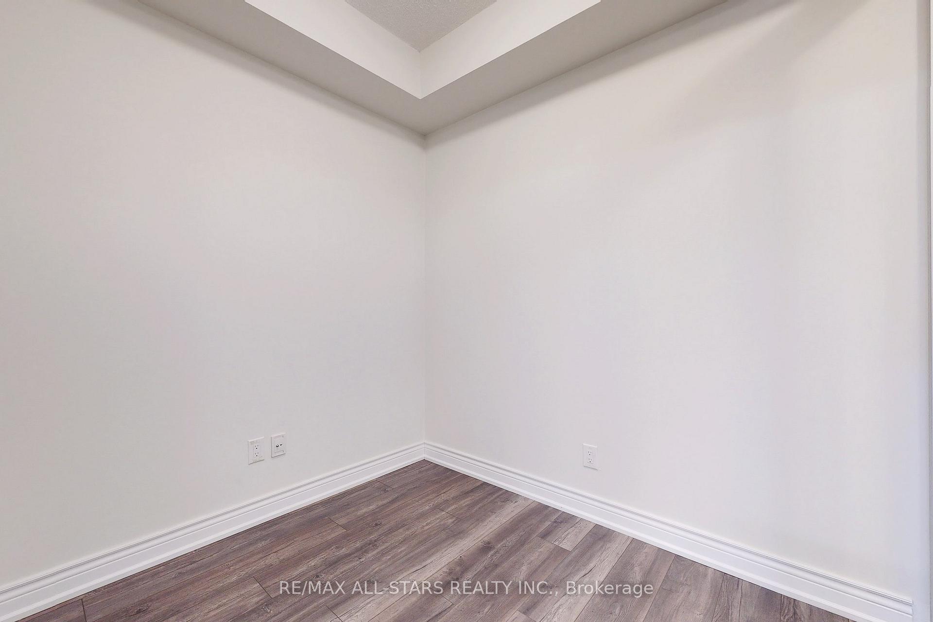 Photo 43 of Unit 218, 540 Bur Oak Avenue, Markham, Berczy — HOMEH
