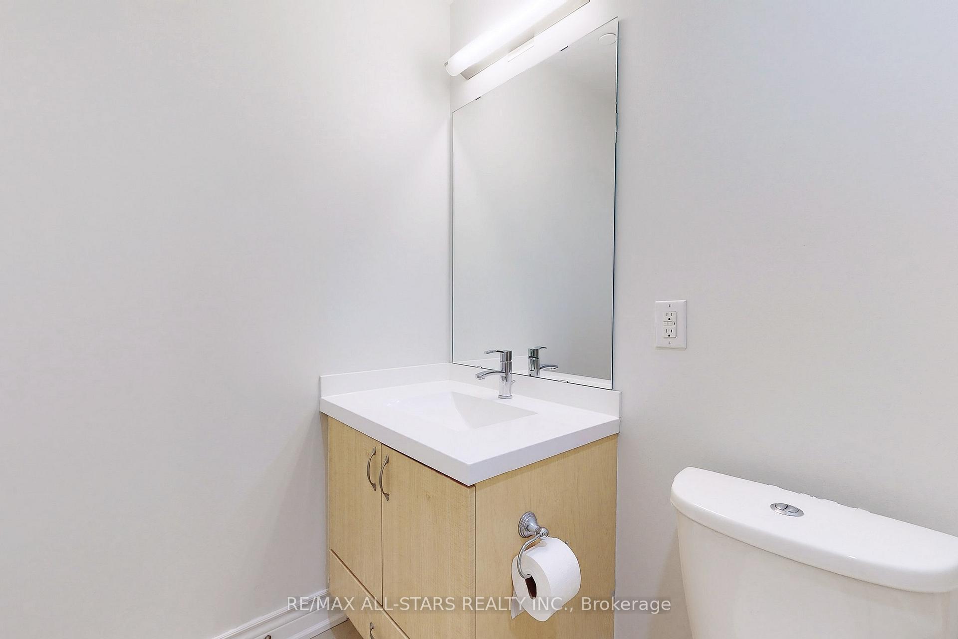 Photo 44 of Unit 218, 540 Bur Oak Avenue, Markham, Berczy — HOMEH
