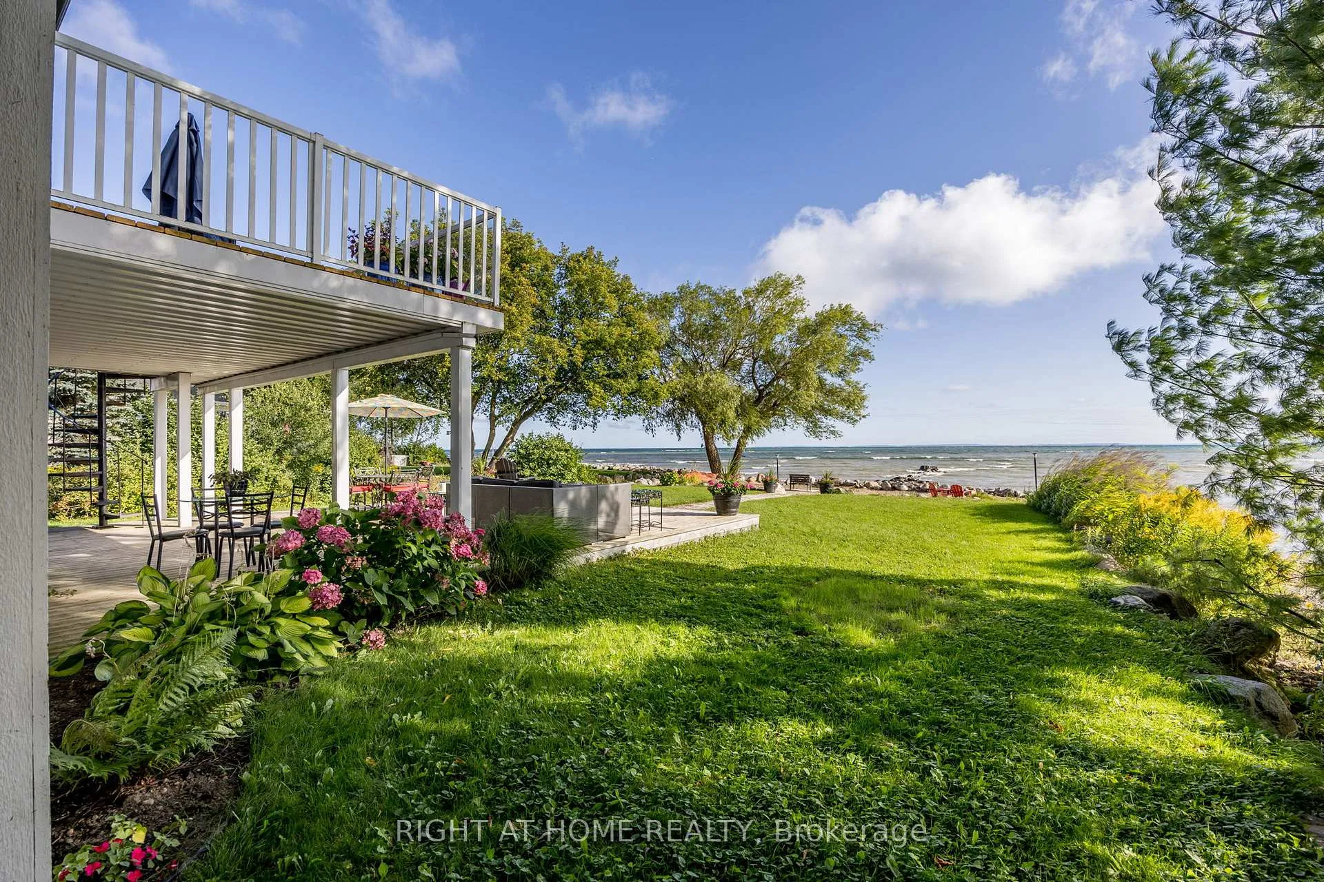 Photo 1 of 75 Indian Trail, Collingwood — HOMEH