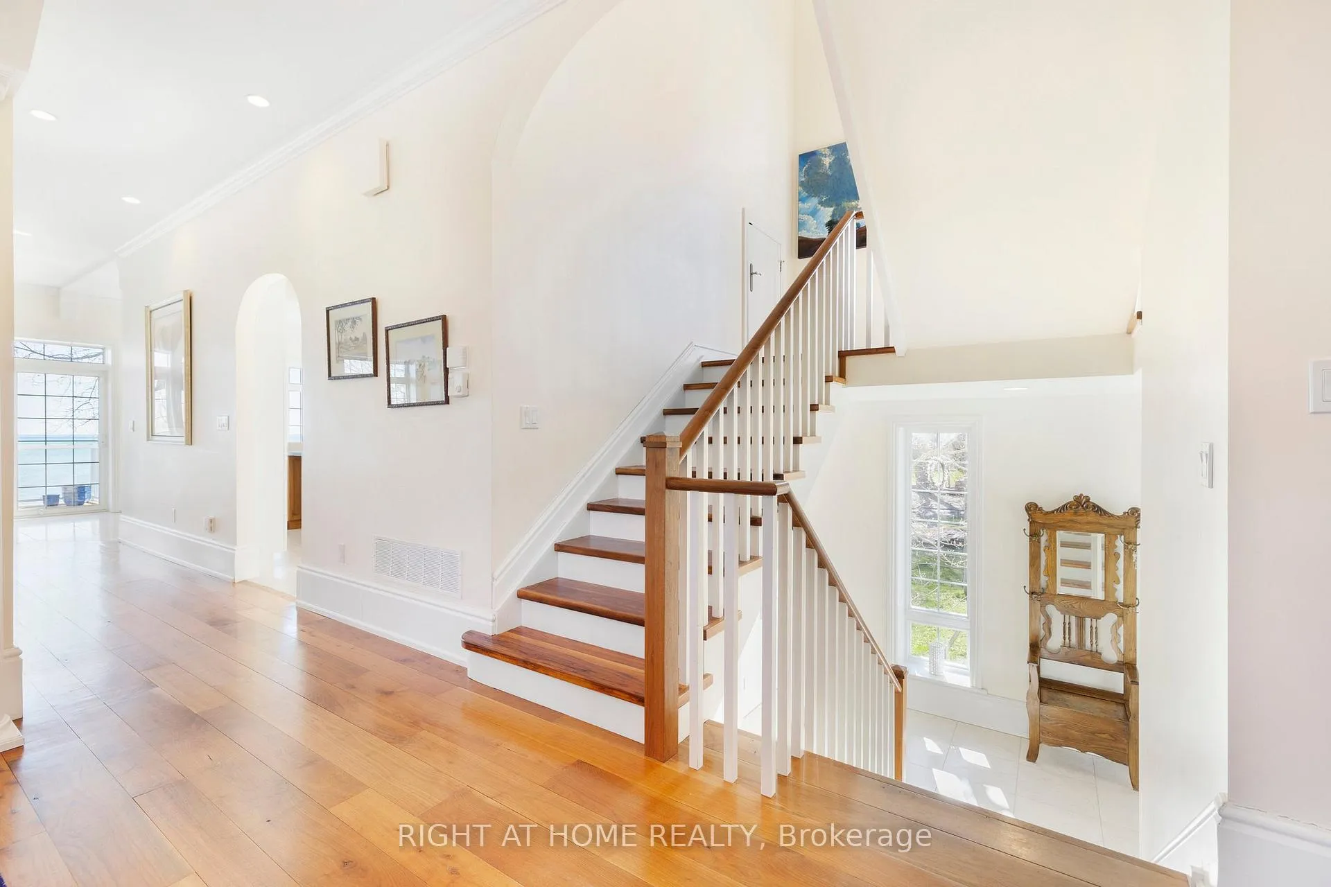 Photo 6 of 75 Indian Trail, Collingwood — HOMEH