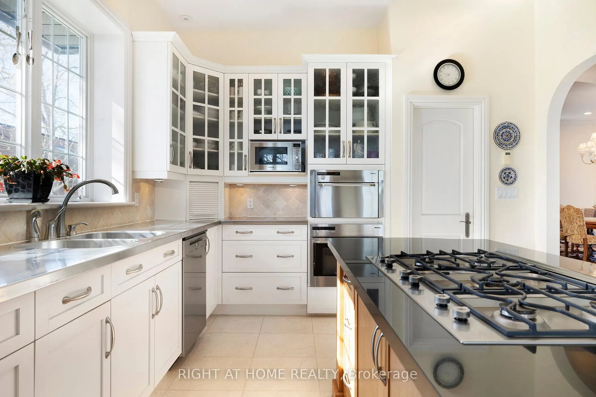 Photo 19 of 75 Indian Trail, Collingwood — HOMEH