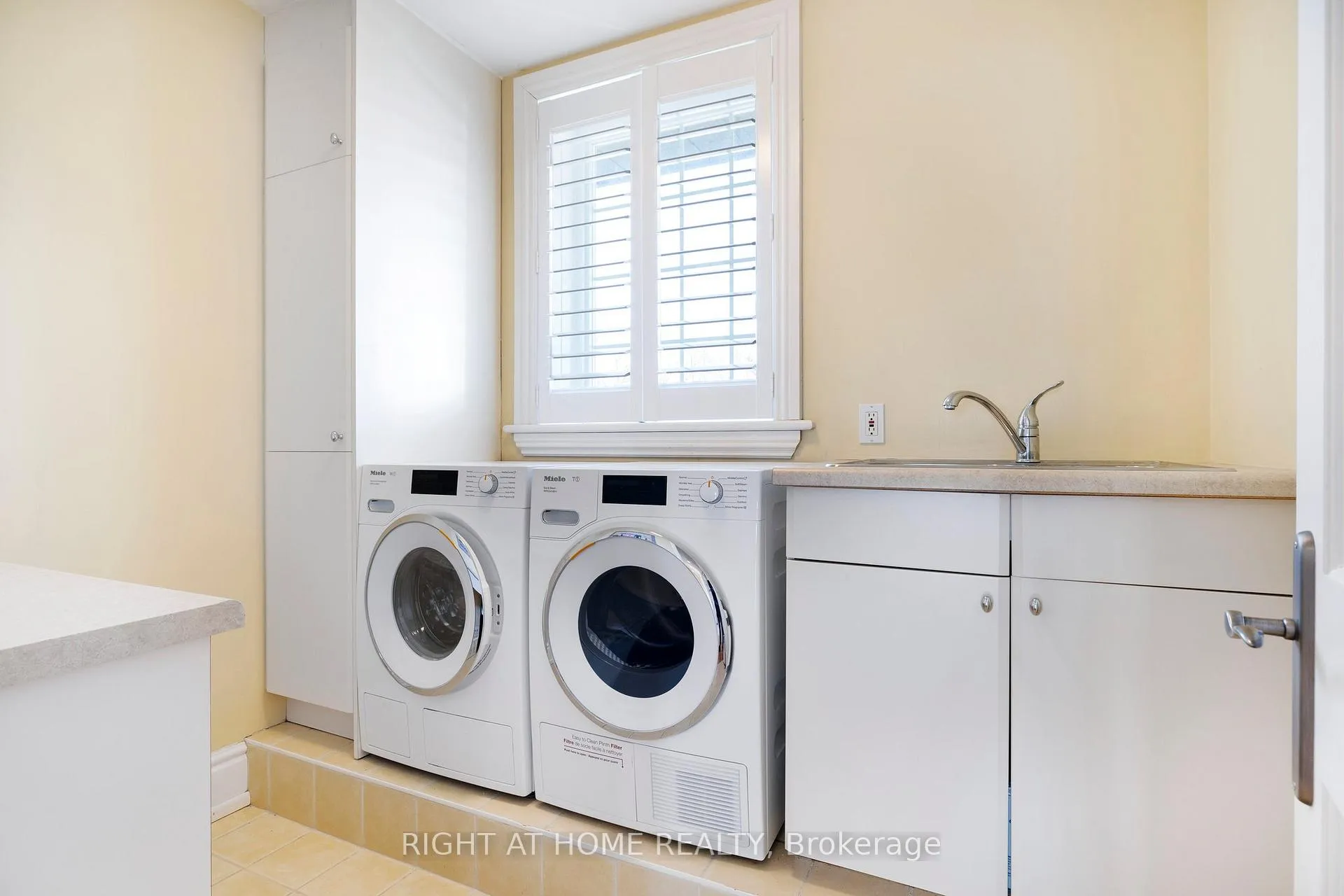 Photo 32 of 75 Indian Trail, Collingwood — HOMEH