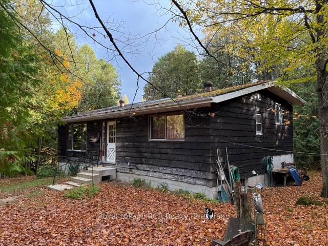 Photo 4 of 315693 6 Highway, Chatsworth — HOMEH