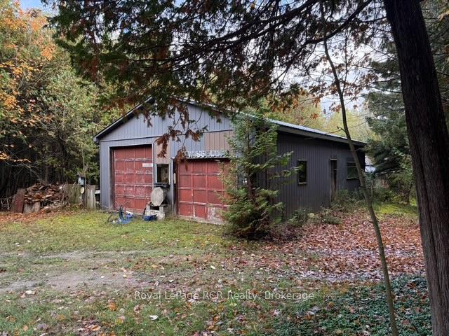 Photo 8 of 315693 6 Highway, Chatsworth — HOMEH