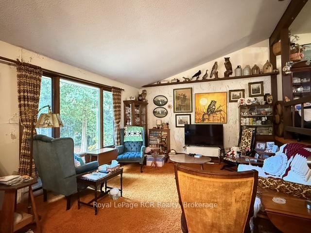 Photo 10 of 315693 6 Highway, Chatsworth — HOMEH
