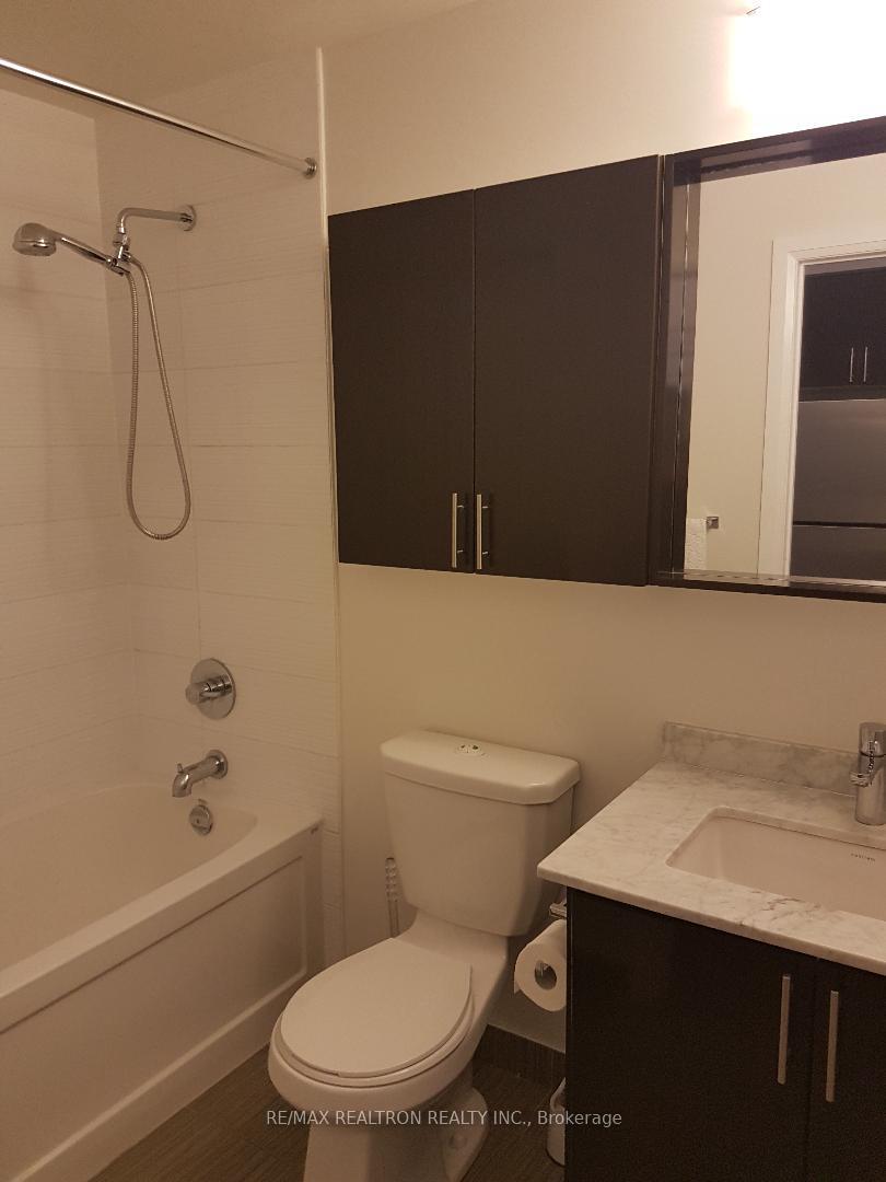 Photo 8 of Unit 303, 75 North Park Road, Vaughan, Beverley Glen — HOMEH
