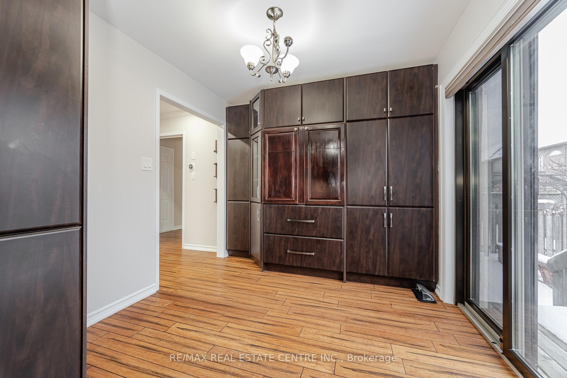 Photo 9 of 10 Sheldon Drive, Ajax, Central — HOMEH
