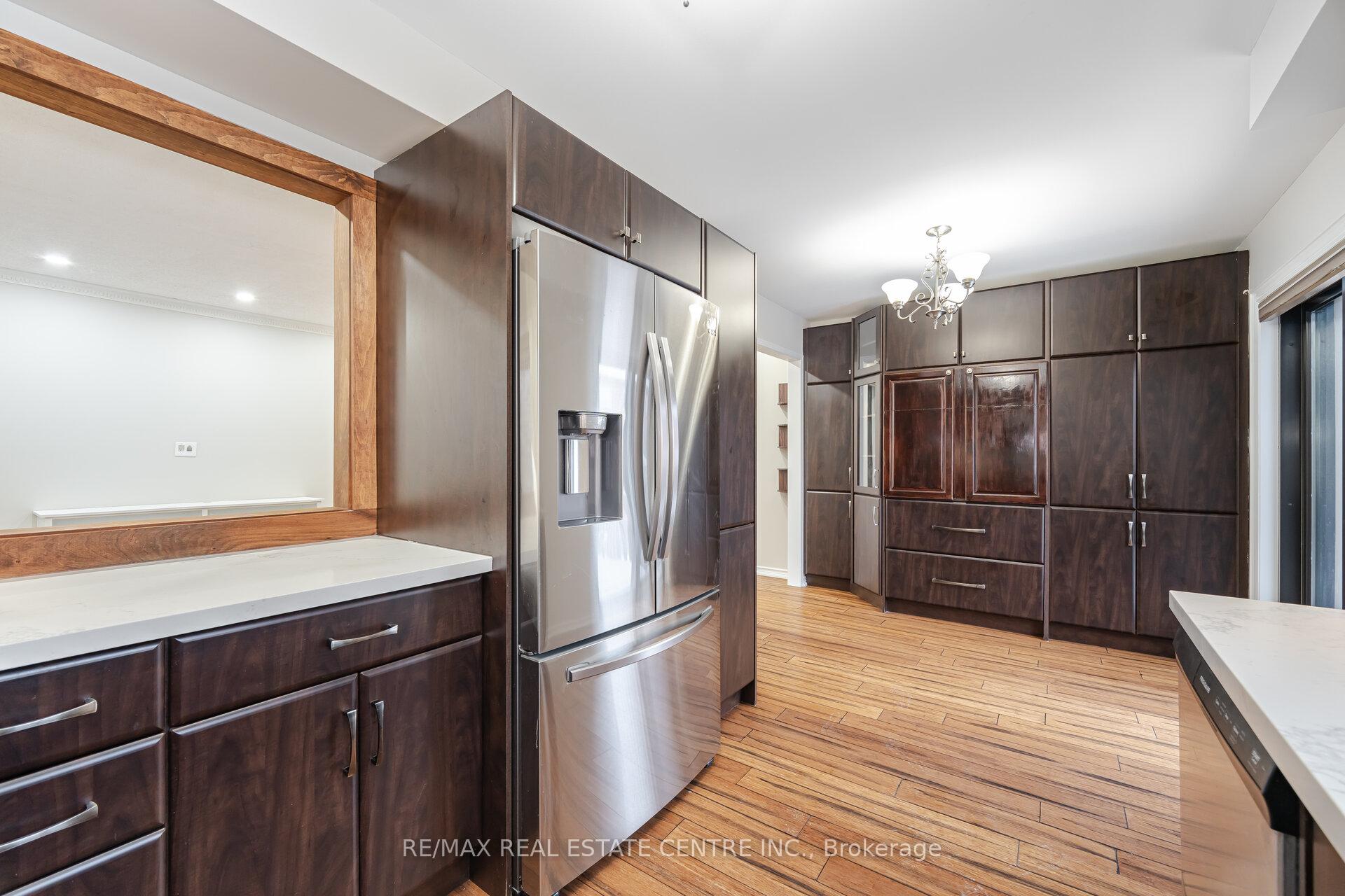 Photo 12 of 10 Sheldon Drive, Ajax, Central — HOMEH