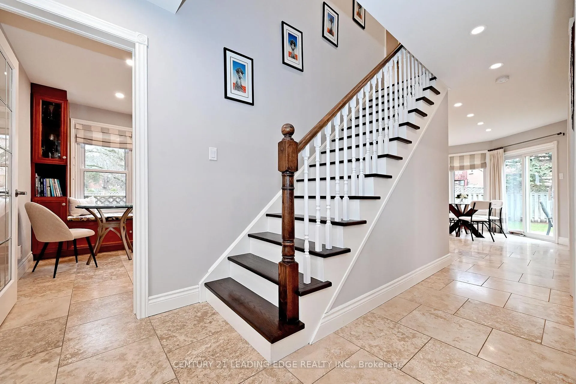 Photo 21 of 19 Berkeley Court, Markham, Unionville — HOMEH