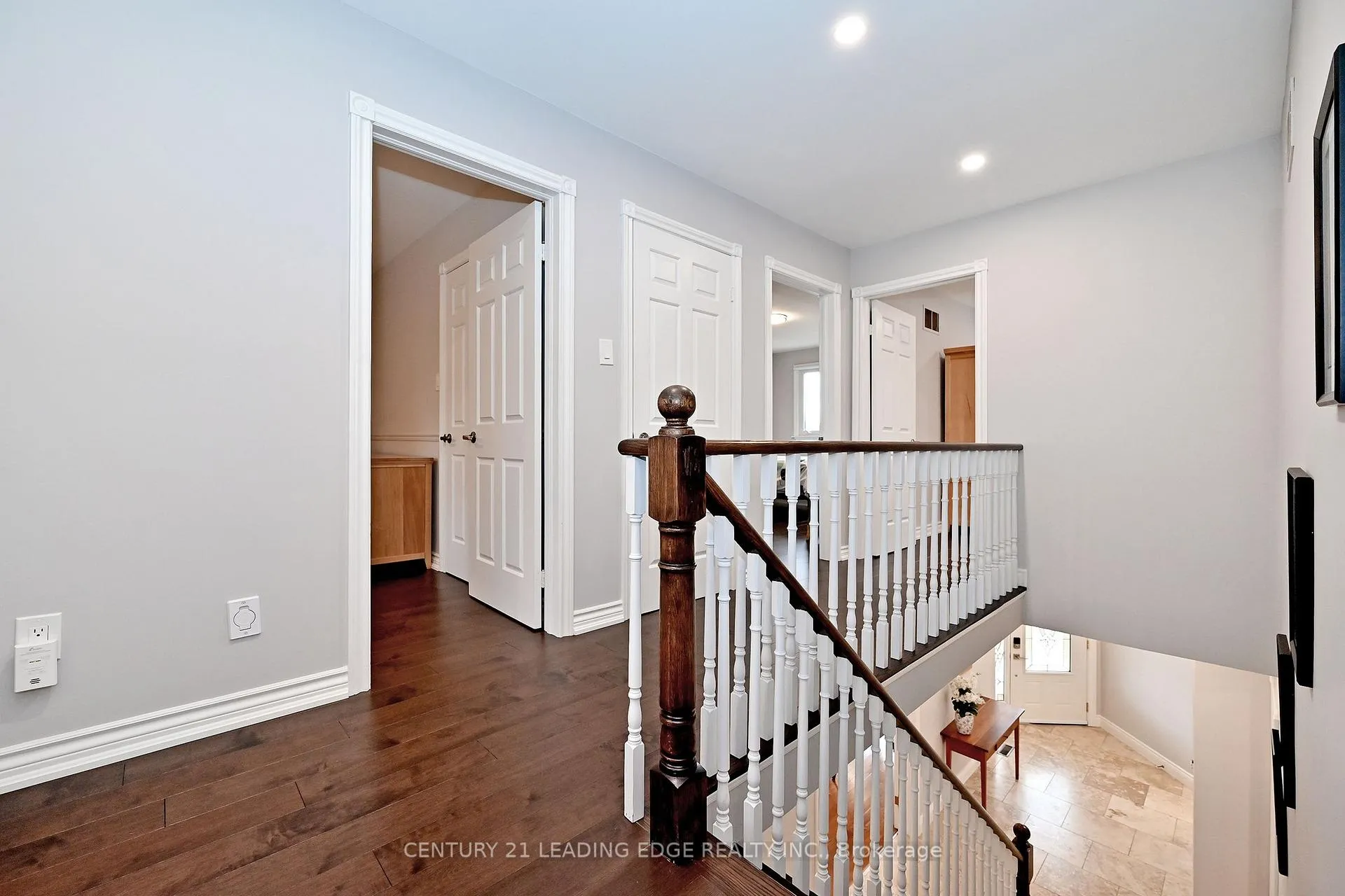 Photo 22 of 19 Berkeley Court, Markham, Unionville — HOMEH