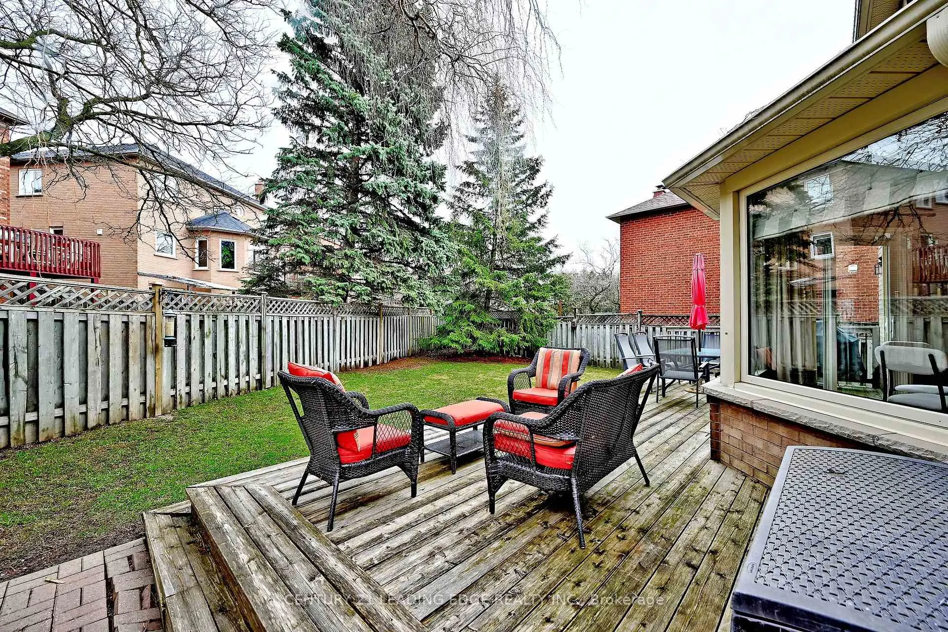 Photo 43 of 19 Berkeley Court, Markham, Unionville — HOMEH