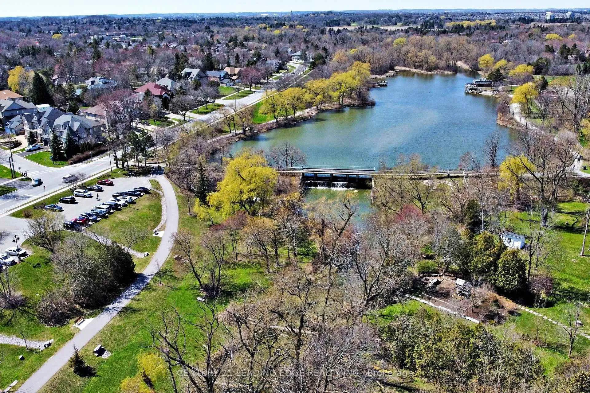Photo 47 of 19 Berkeley Court, Markham, Unionville — HOMEH