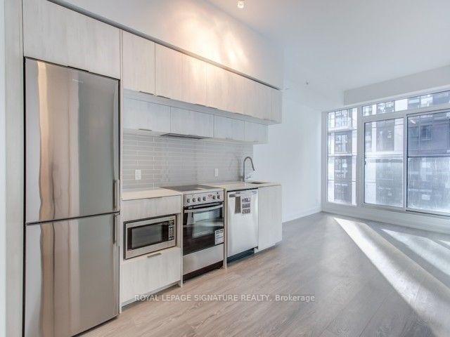 Front of Unit 2901, 181 Dundas Street E