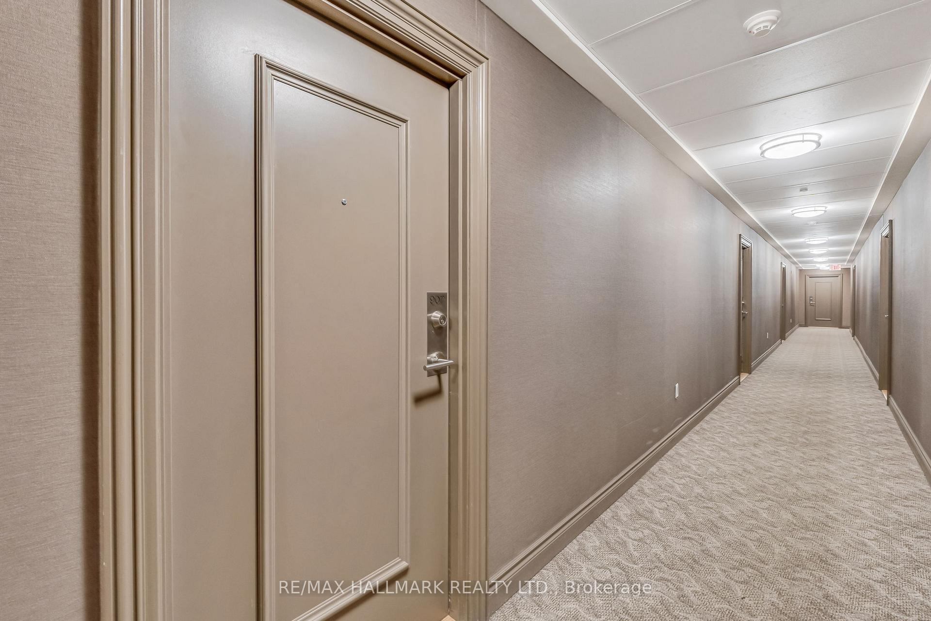 Photo 20 of Unit 907, 35 Saranac Boulevard, Toronto, Englemount-Lawrence — HOMEH