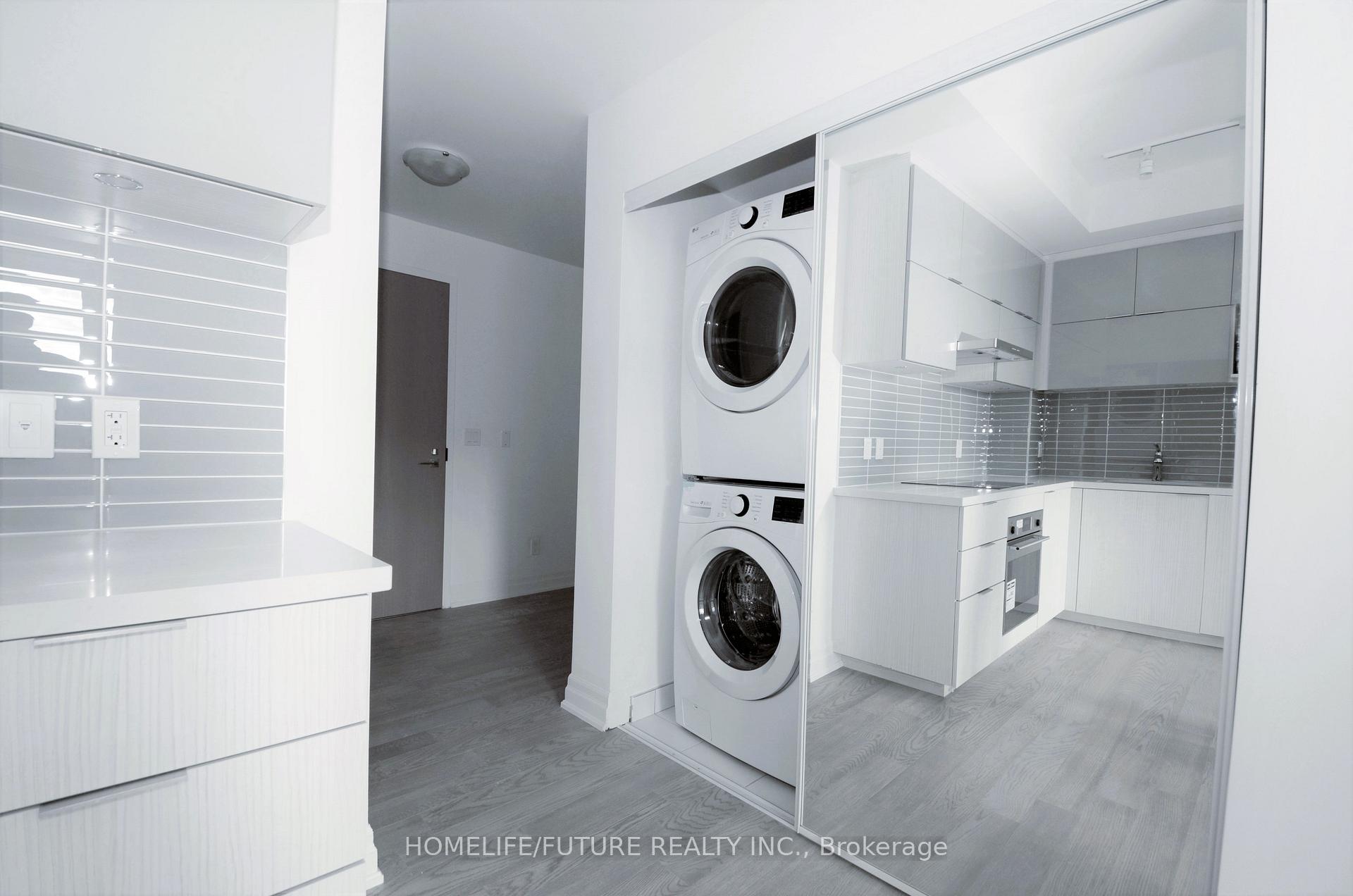 Photo 5 of Unit 303, 8 Rouge Valley Drive W, Markham, Unionville — HOMEH