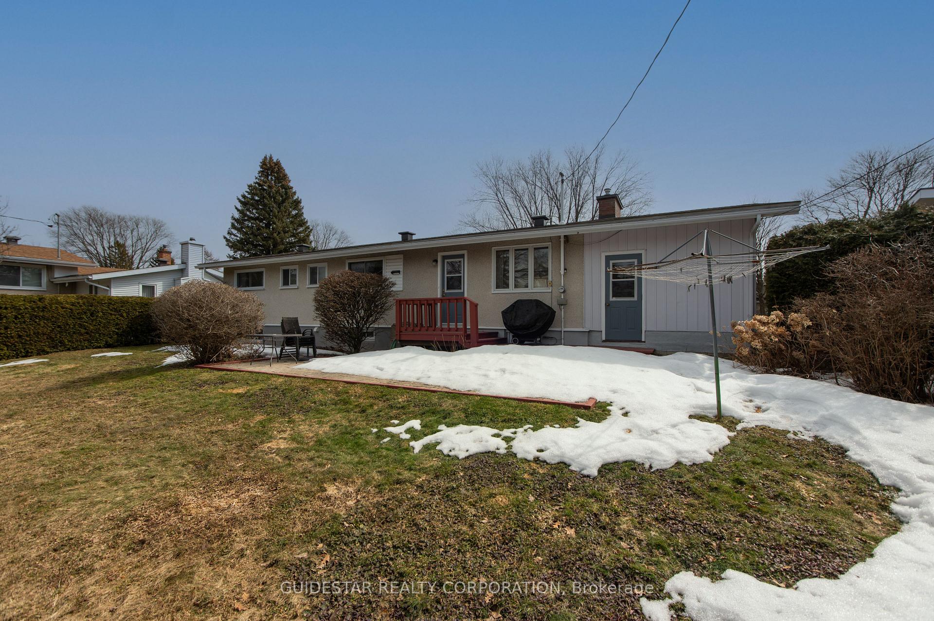 Photo 5 of 4 Solva Drive, Ottawa, Crystal Beach — HOMEH