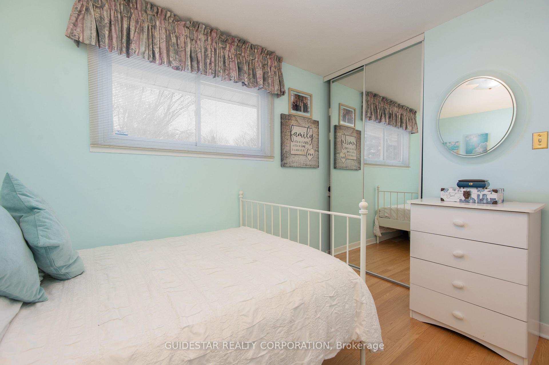 Photo 28 of 4 Solva Drive, Ottawa, Crystal Beach — HOMEH