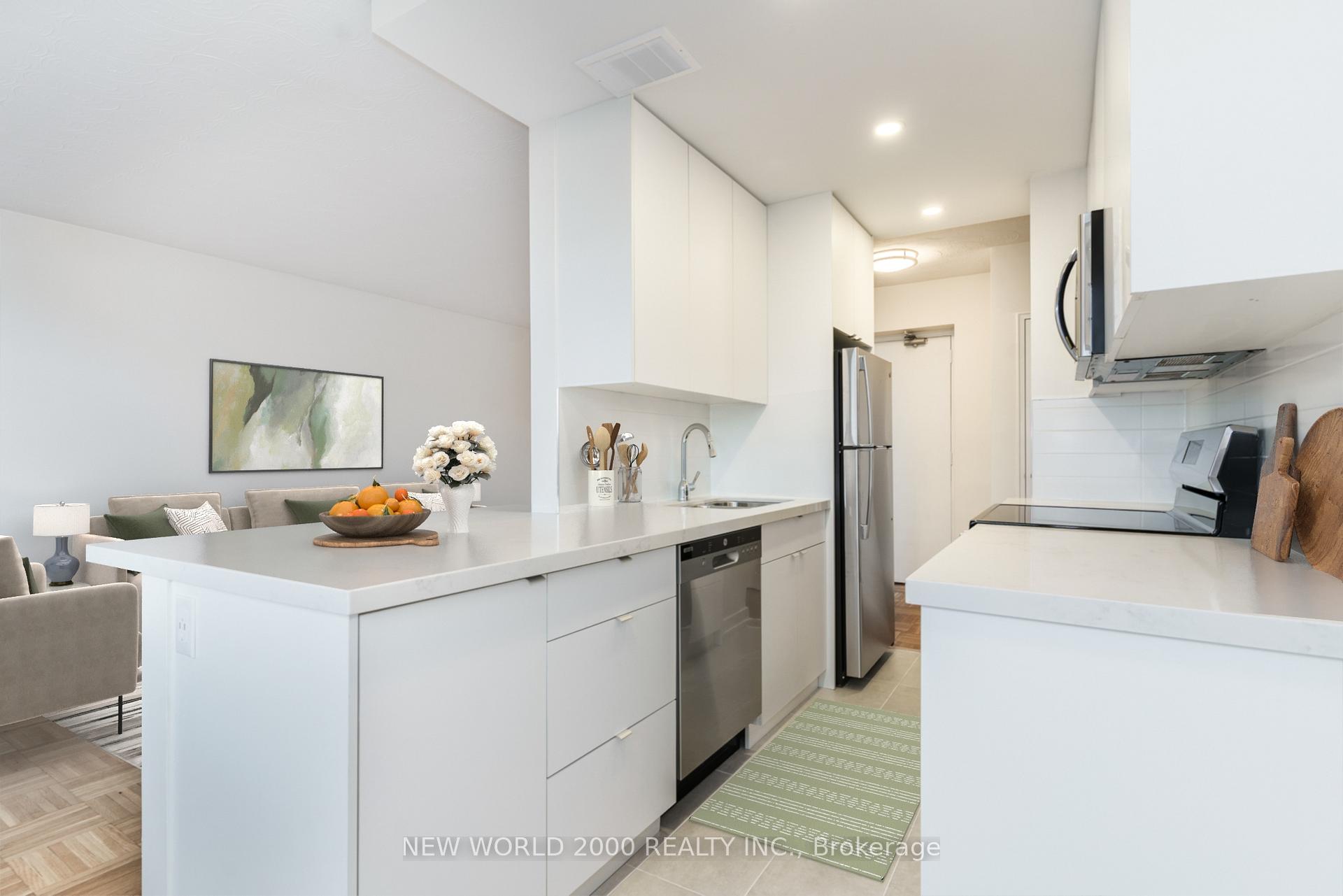 Front of Unit 403, 1220 Bayview Avenue