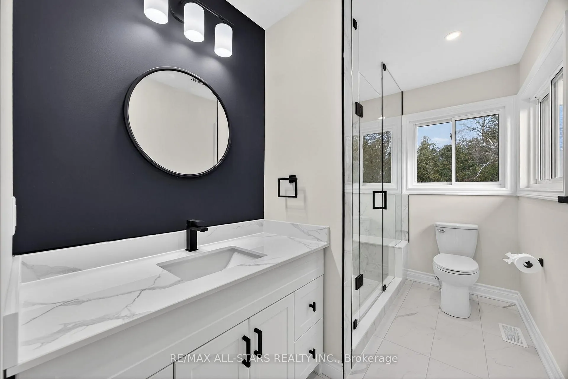 Photo 30 of 51 Garrett Drive, Georgina, Sutton & Jackson's Point — HOMEH
