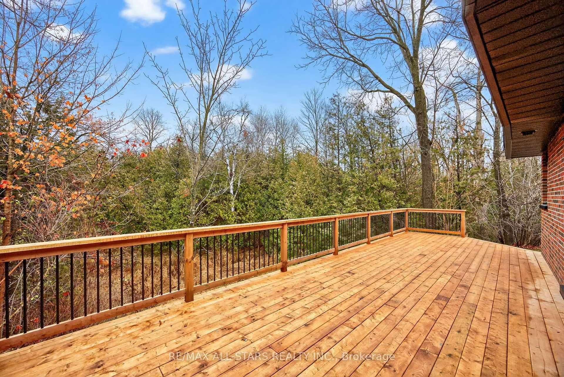 Photo 37 of 51 Garrett Drive, Georgina, Sutton & Jackson's Point — HOMEH