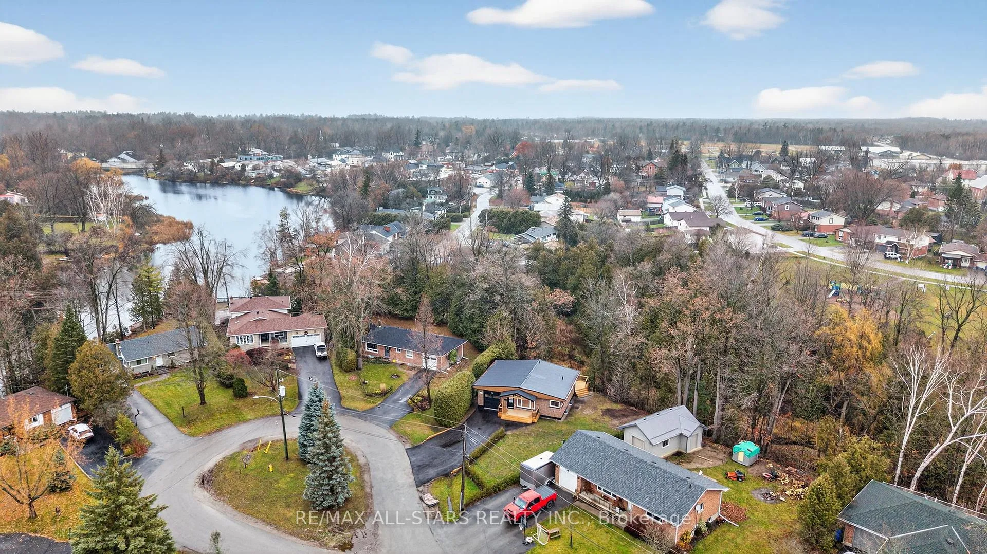 Photo 43 of 51 Garrett Drive, Georgina, Sutton & Jackson's Point — HOMEH