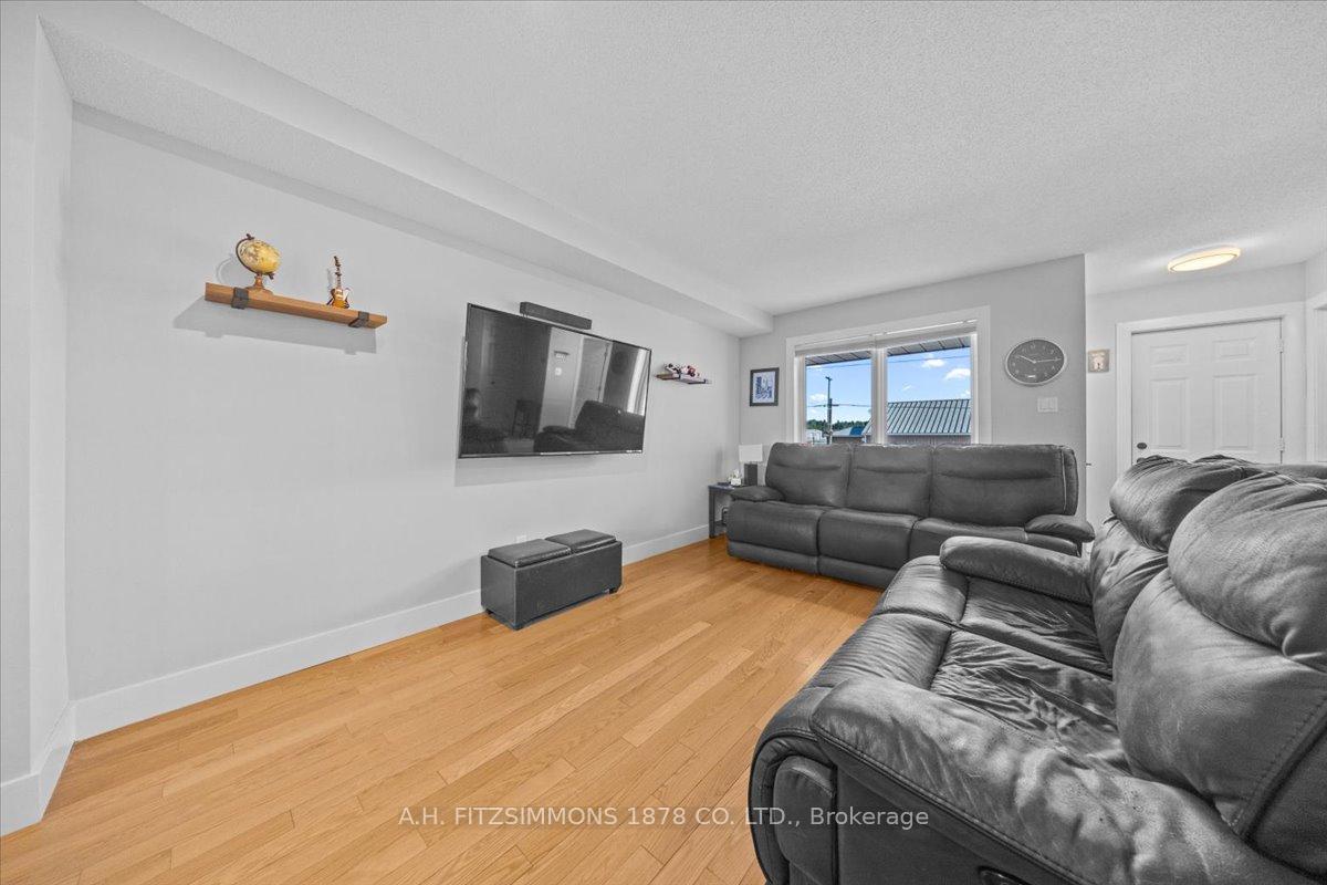 Photo 3 of 3791 Carp Road, Ottawa, Carp — HOMEH