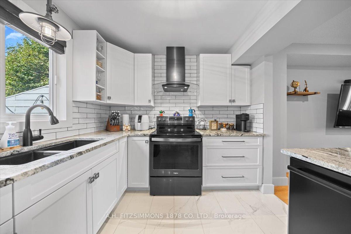 Photo 7 of 3791 Carp Road, Ottawa, Carp — HOMEH