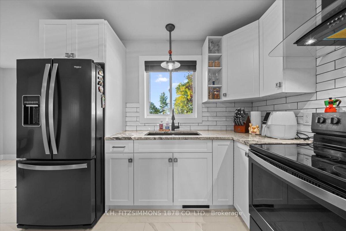 Photo 12 of 3791 Carp Road, Ottawa, Carp — HOMEH