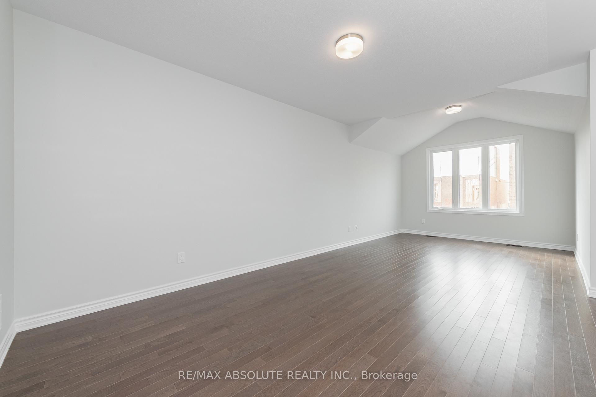Photo 3 of 104 Mesa Drive, Ottawa, Barrhaven - Half Moon Bay — HOMEH