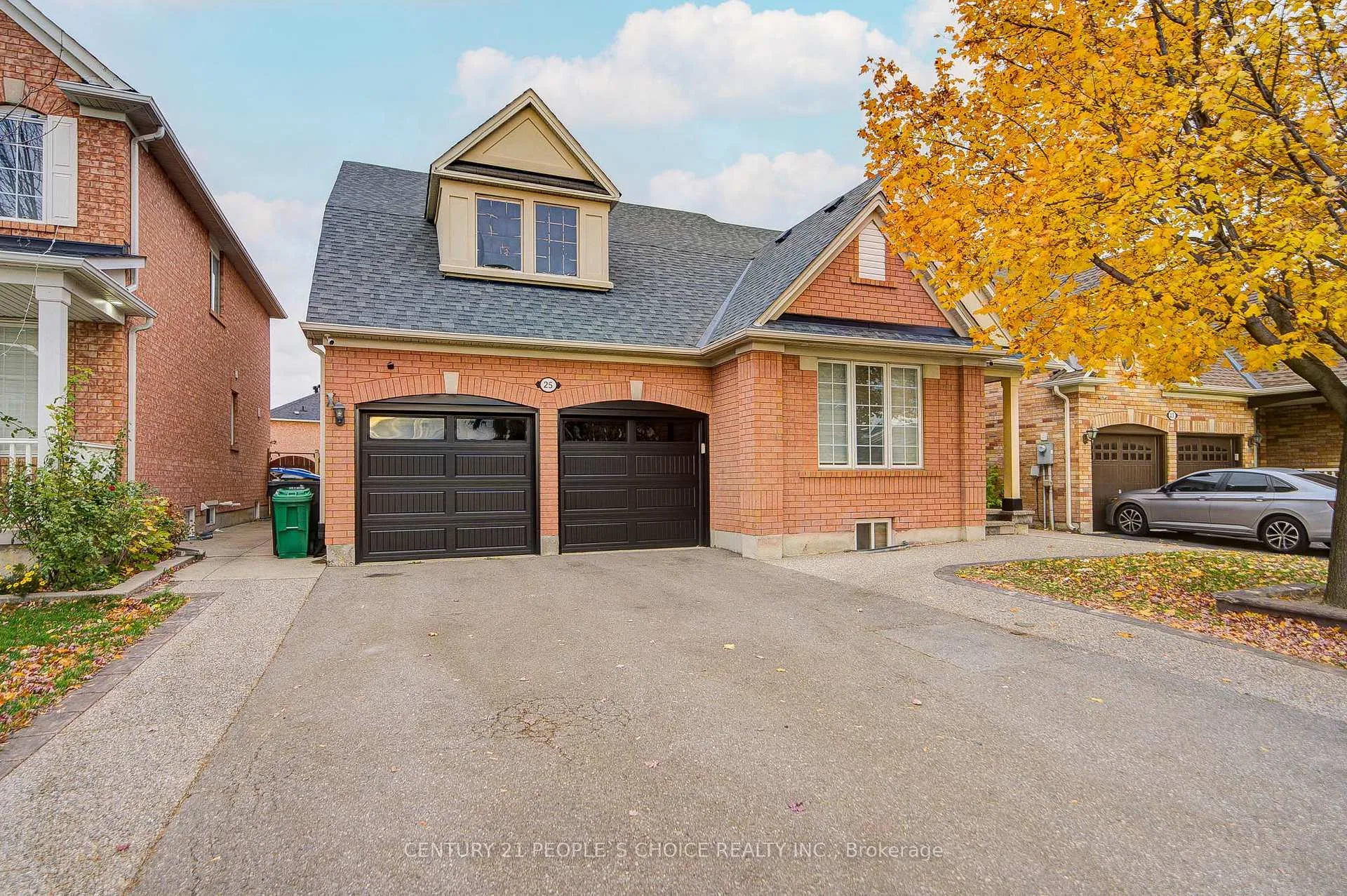 Photo 4 of 25 Dwyer Drive, Brampton, Gore Industrial North — HOMEH