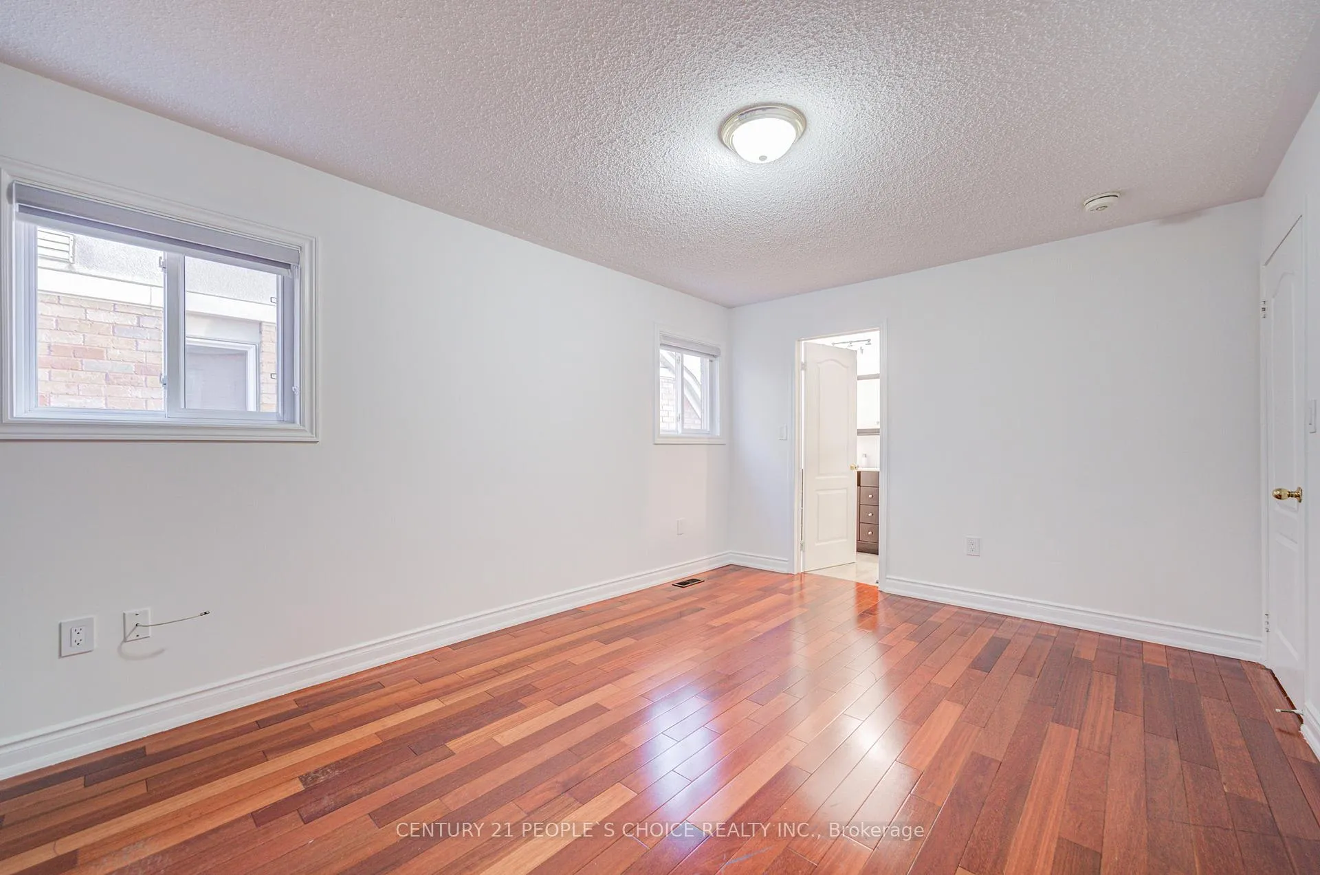 Photo 114 of 25 Dwyer Drive, Brampton, Gore Industrial North — HOMEH