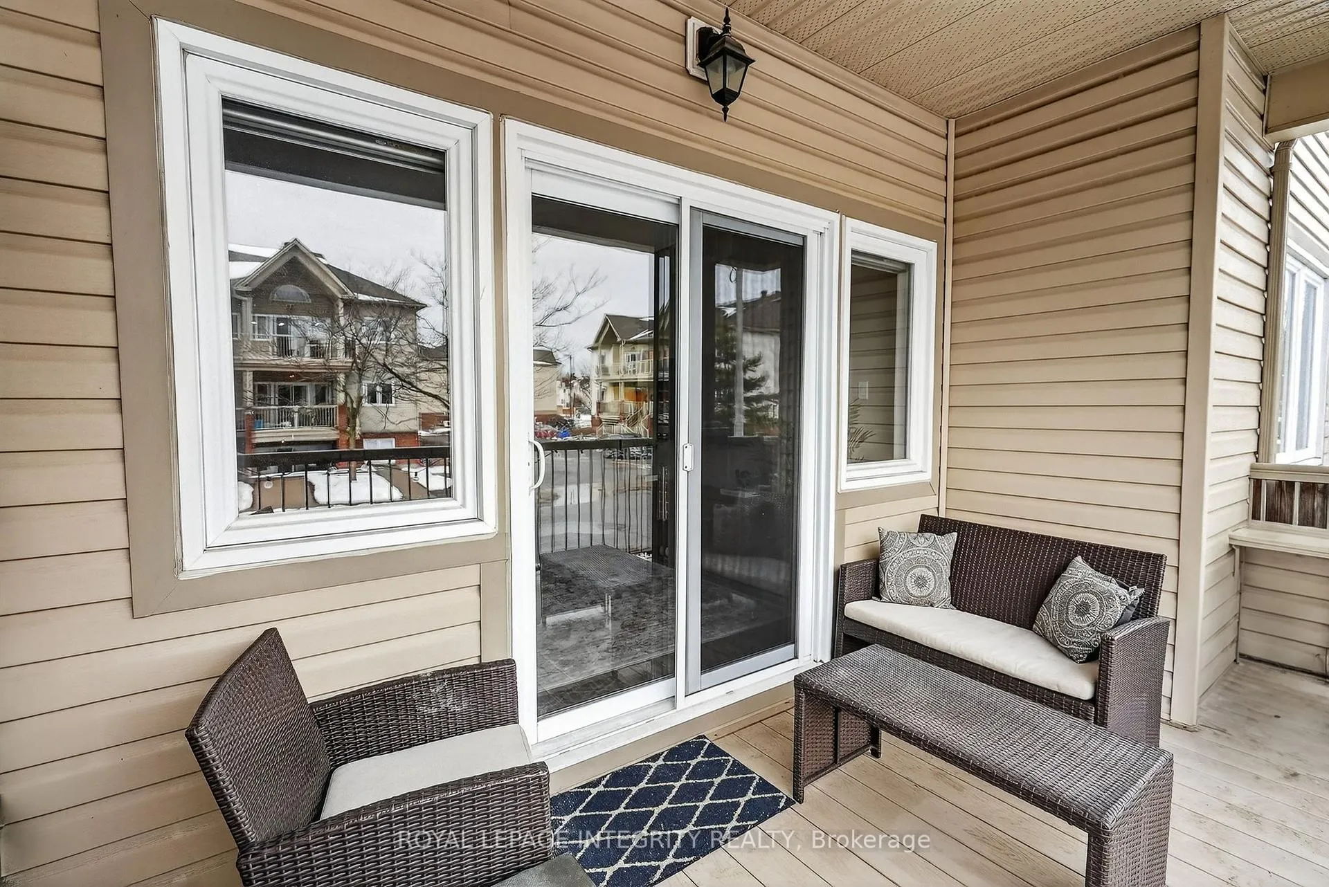 Photo 24 of Unit E, 156 Waterbridge Drive E, Ottawa, Barrhaven East — HOMEH