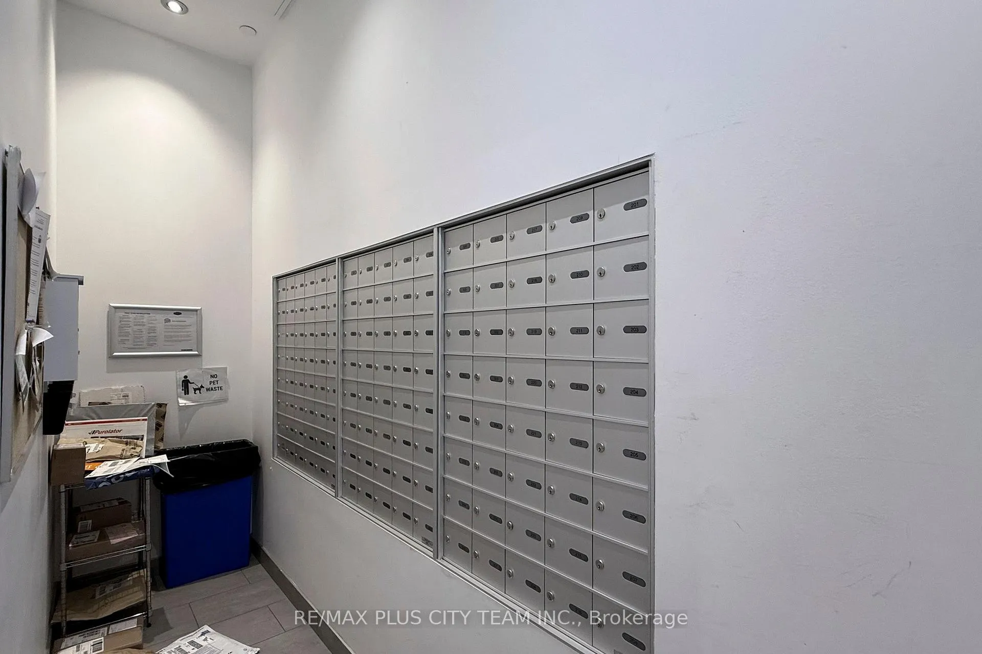 Photo 13 of Unit 305, 246 Logan Avenue, Toronto, South Riverdale — HOMEH
