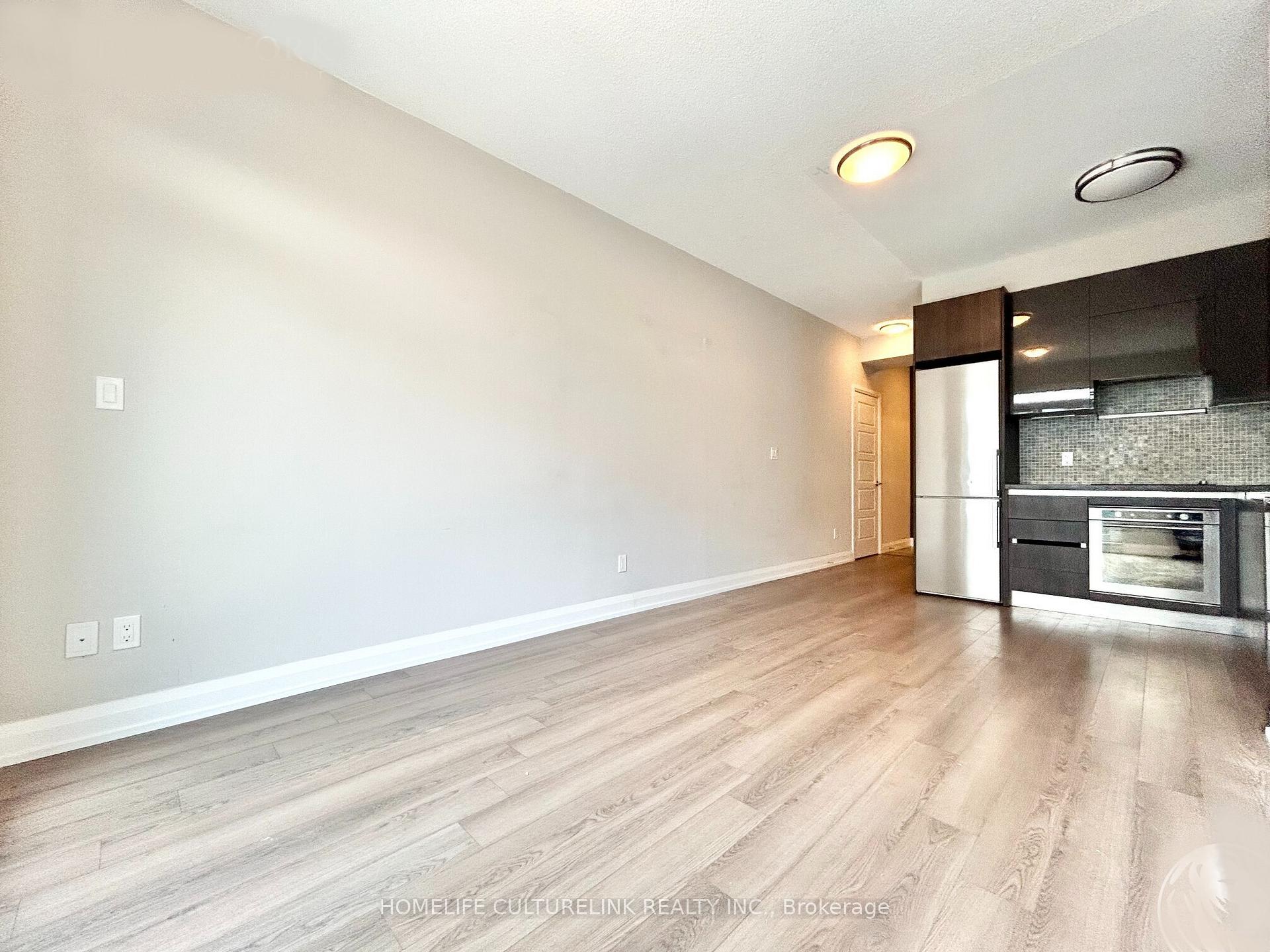 Photo 6 of Unit 729, 25 Water Walk Drive, Markham, Unionville — HOMEH