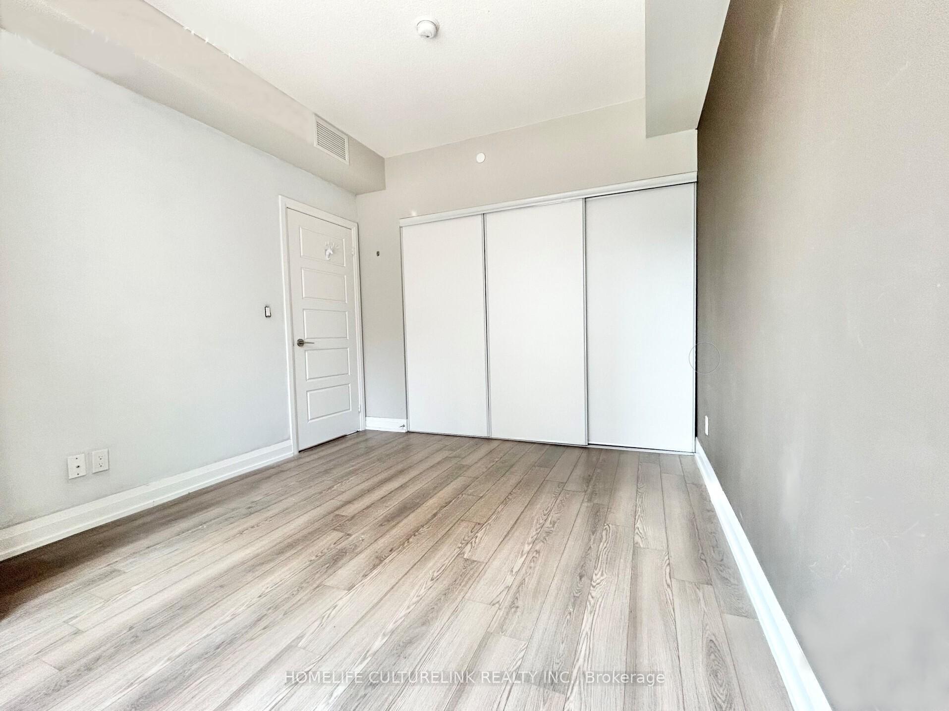 Photo 9 of Unit 729, 25 Water Walk Drive, Markham, Unionville — HOMEH