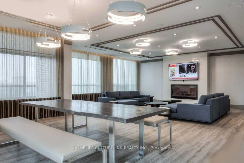 Photo 13 of Unit 729, 25 Water Walk Drive, Markham, Unionville — HOMEH
