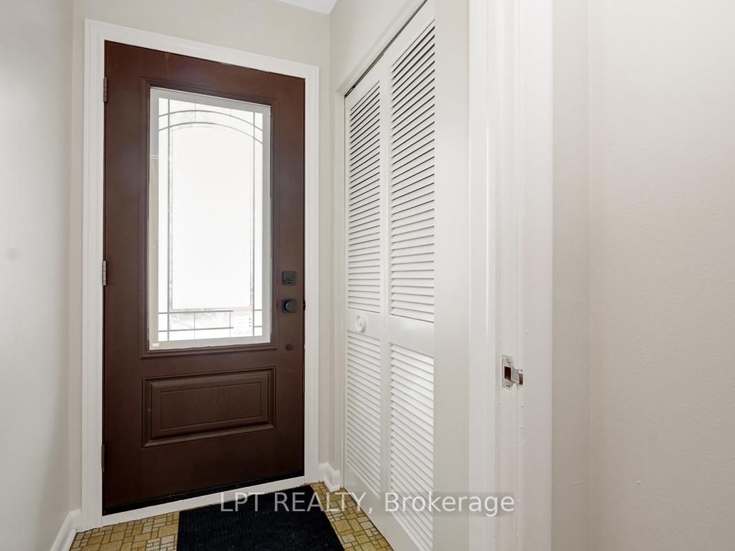 Photo 4 of 2058 Tilson Street, Ottawa, Elmvale Acres — HOMEH