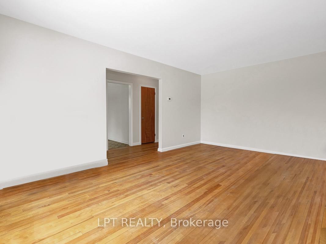 Photo 7 of 2058 Tilson Street, Ottawa, Elmvale Acres — HOMEH