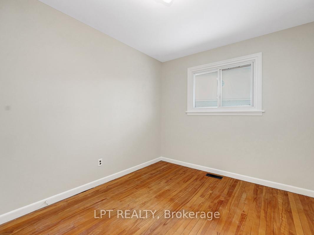 Photo 15 of 2058 Tilson Street, Ottawa, Elmvale Acres — HOMEH