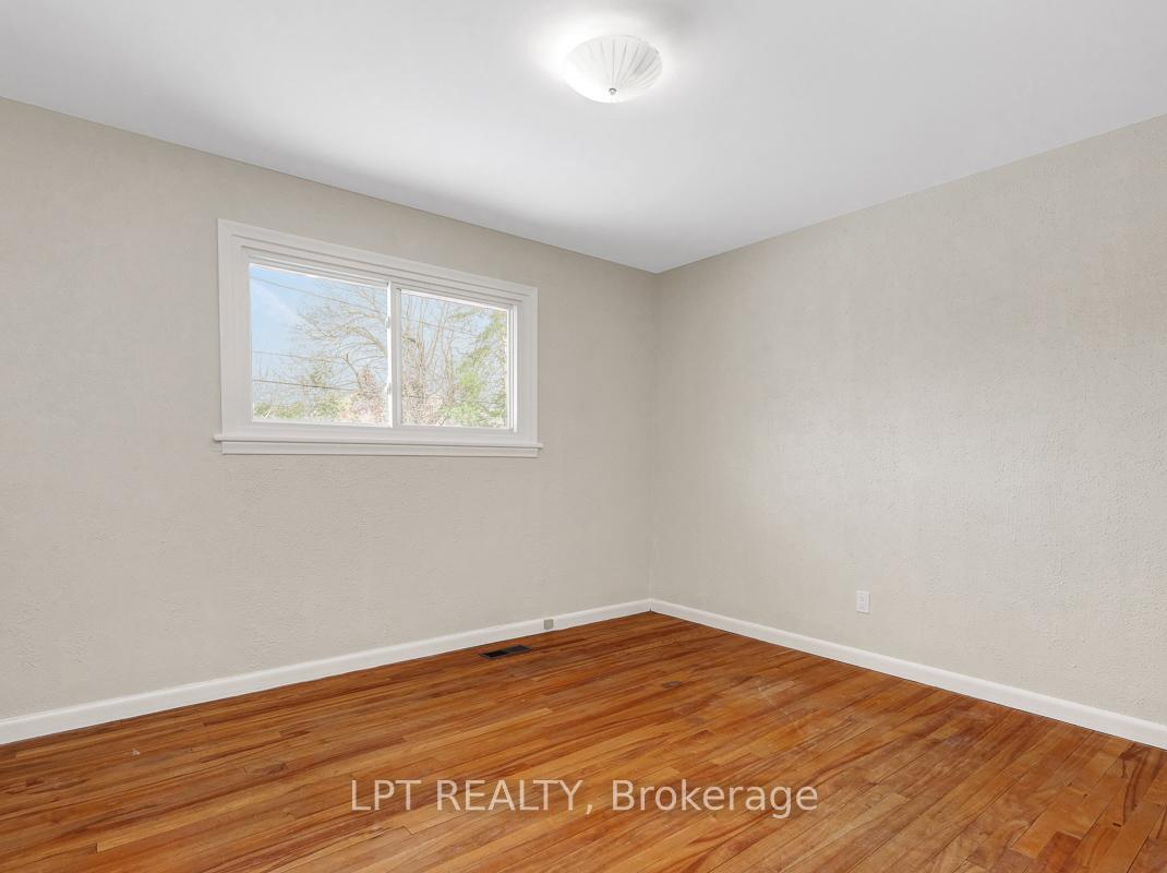 Photo 19 of 2058 Tilson Street, Ottawa, Elmvale Acres — HOMEH