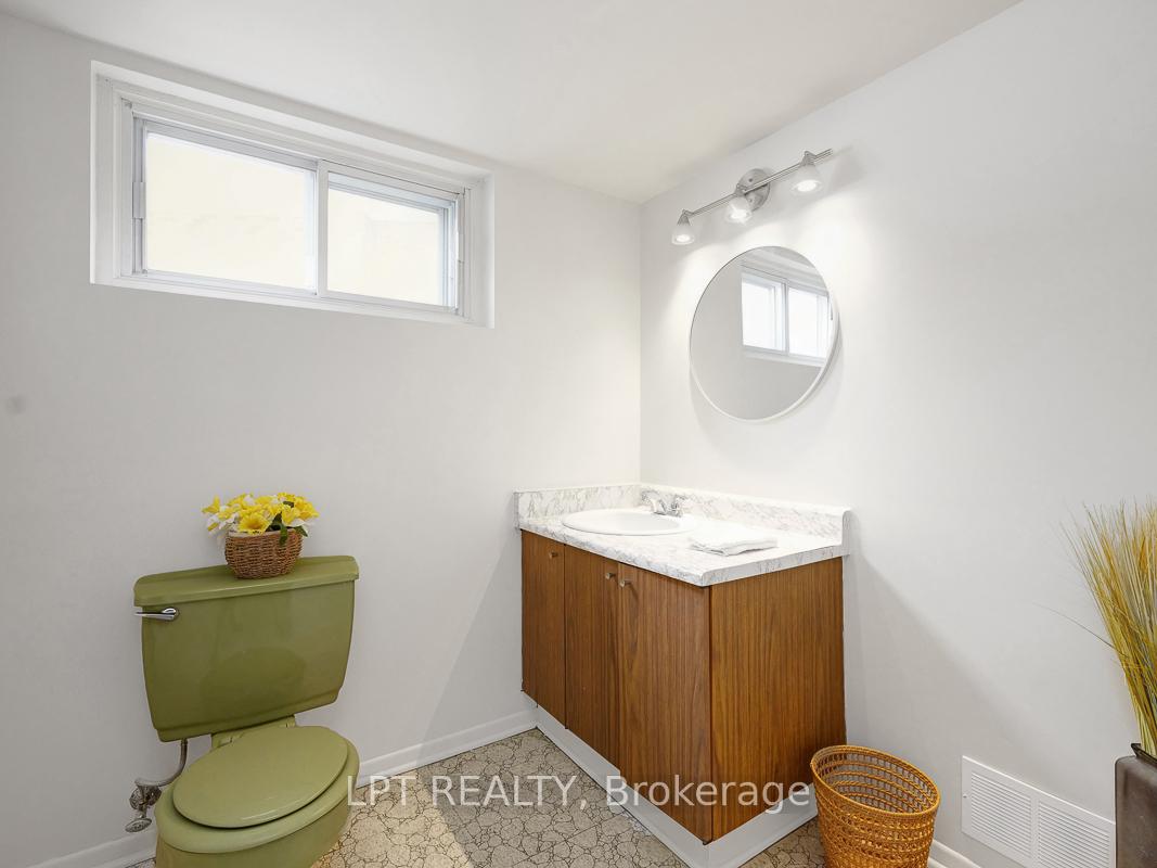 Photo 24 of 2058 Tilson Street, Ottawa, Elmvale Acres — HOMEH