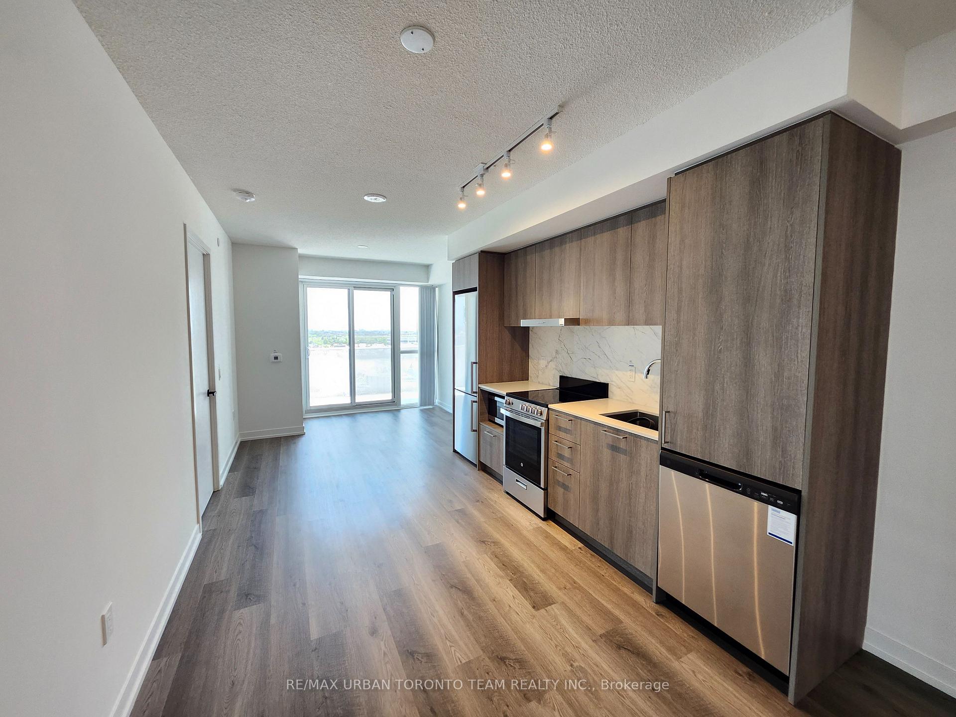 Photo 7 of Unit 703, 195 Commerce Street, Vaughan, Vaughan Corporate Centre — HOMEH