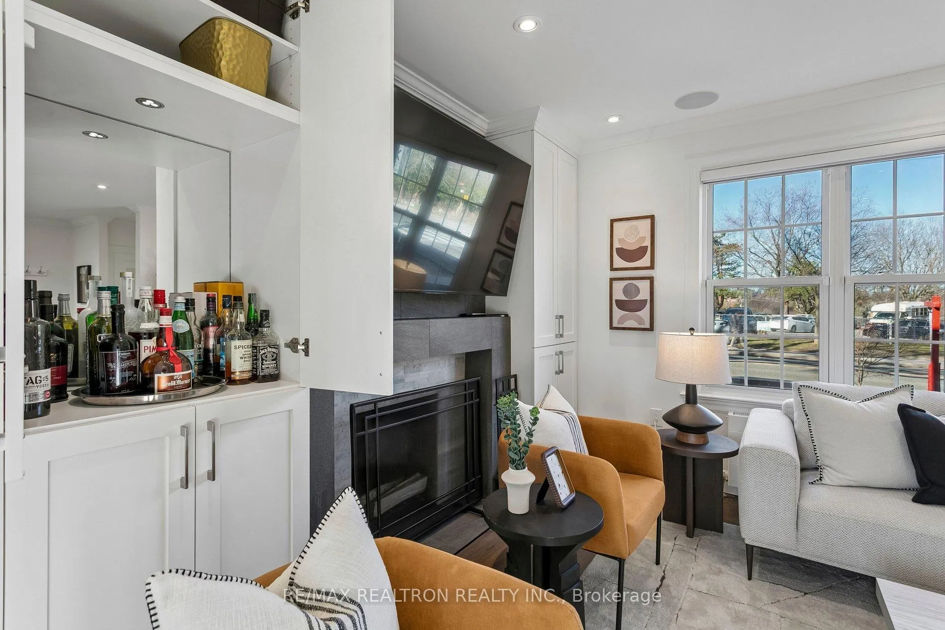 Photo 7 of 180 Windermere Avenue, Toronto, High Park-Swansea — HOMEH