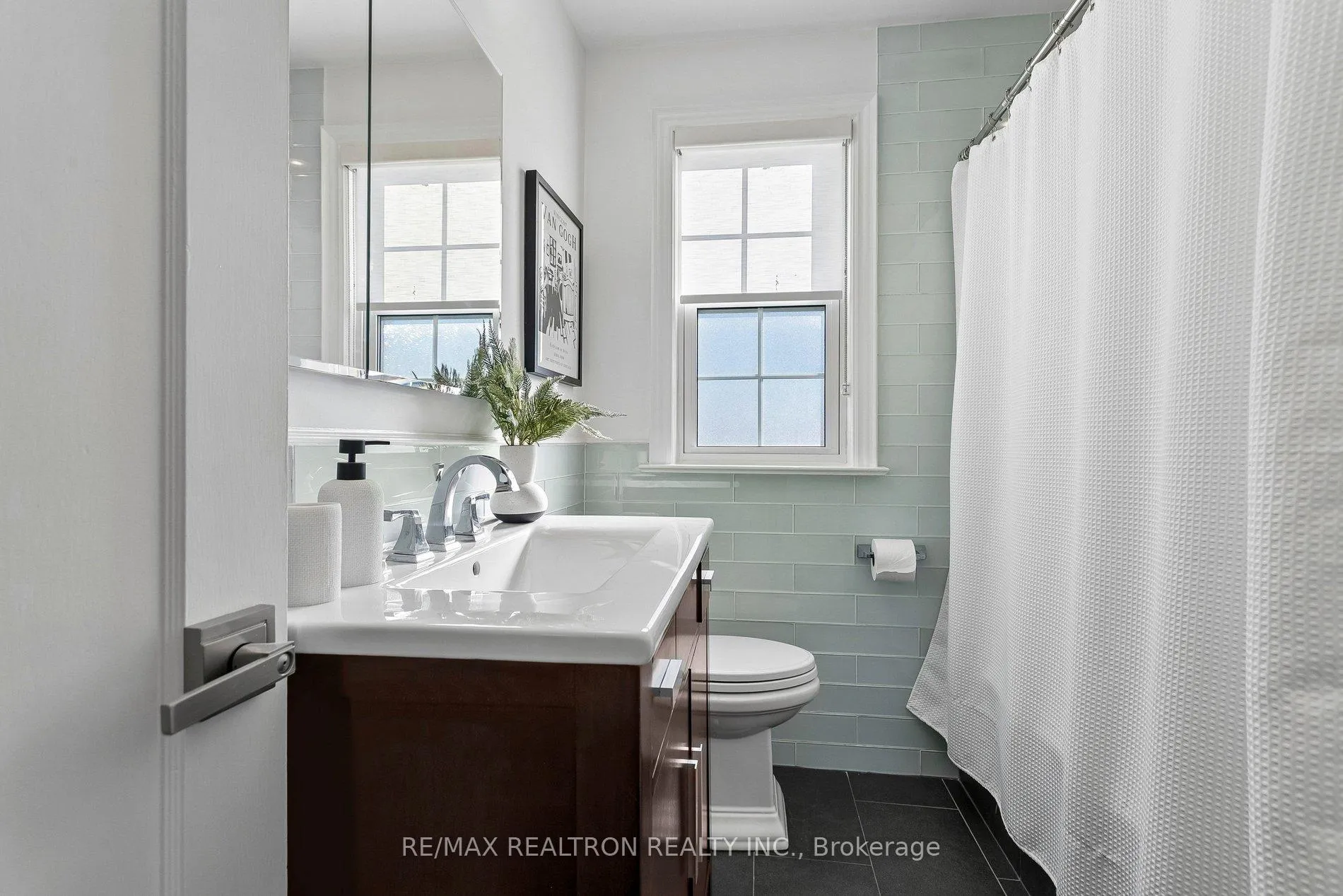 Photo 23 of 180 Windermere Avenue, Toronto, High Park-Swansea — HOMEH