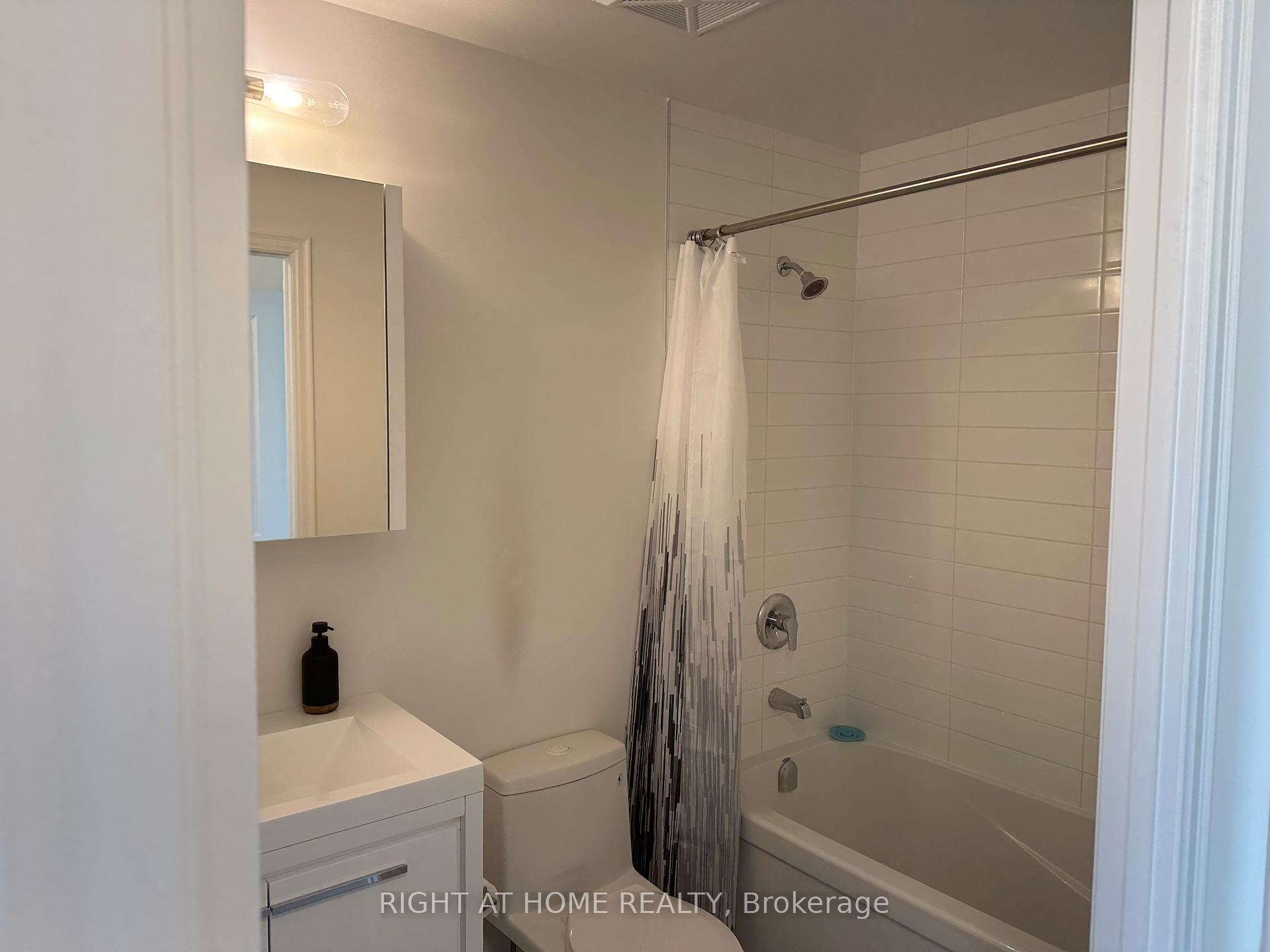 Photo 6 of Unit 513, 8 Rouge Valley Drive W, Markham, Unionville — HOMEH