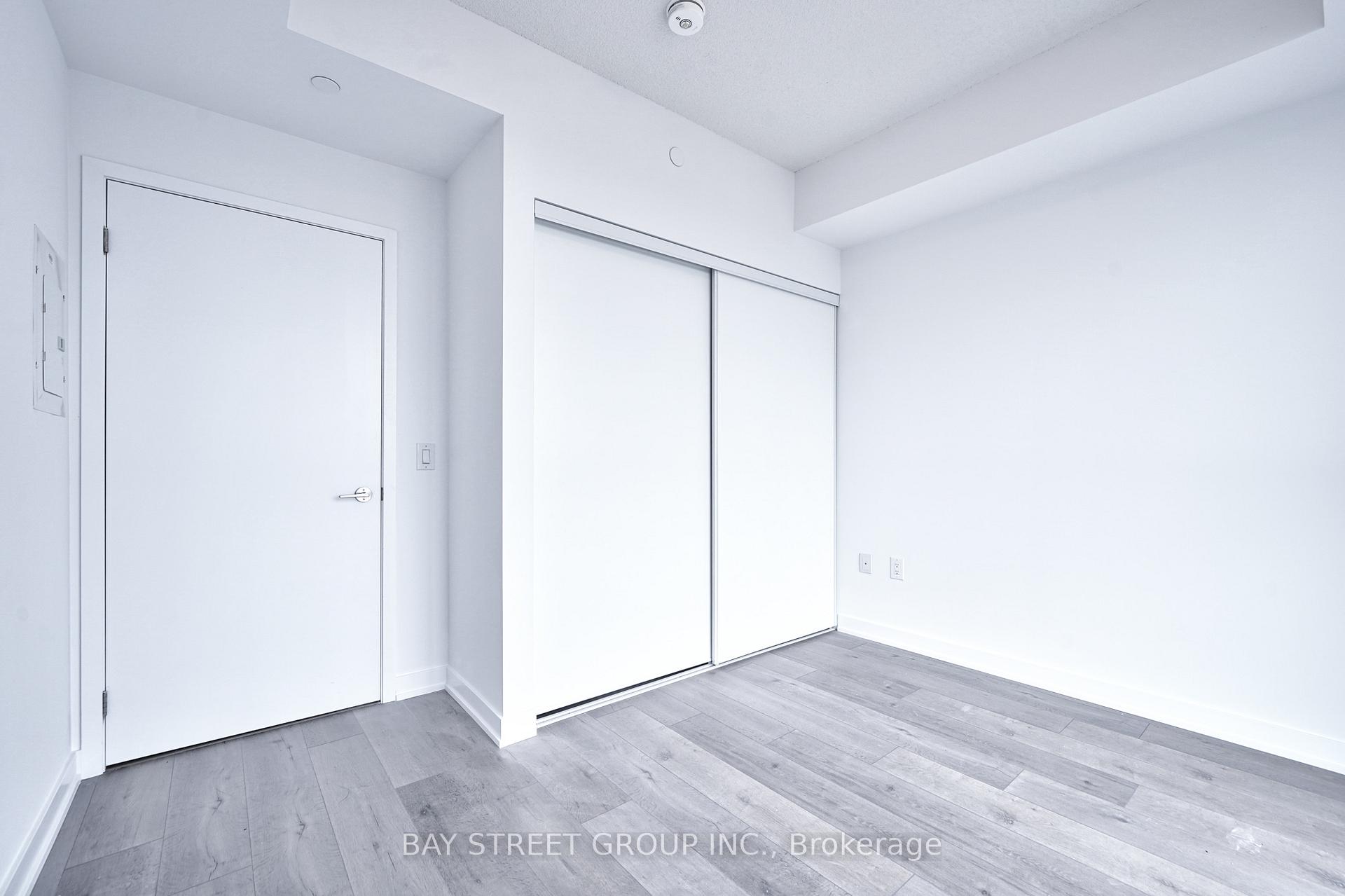 Photo 50 of Unit 806, 38 Honeycrisp Crescent, Vaughan, Vaughan Corporate Centre — HOMEH