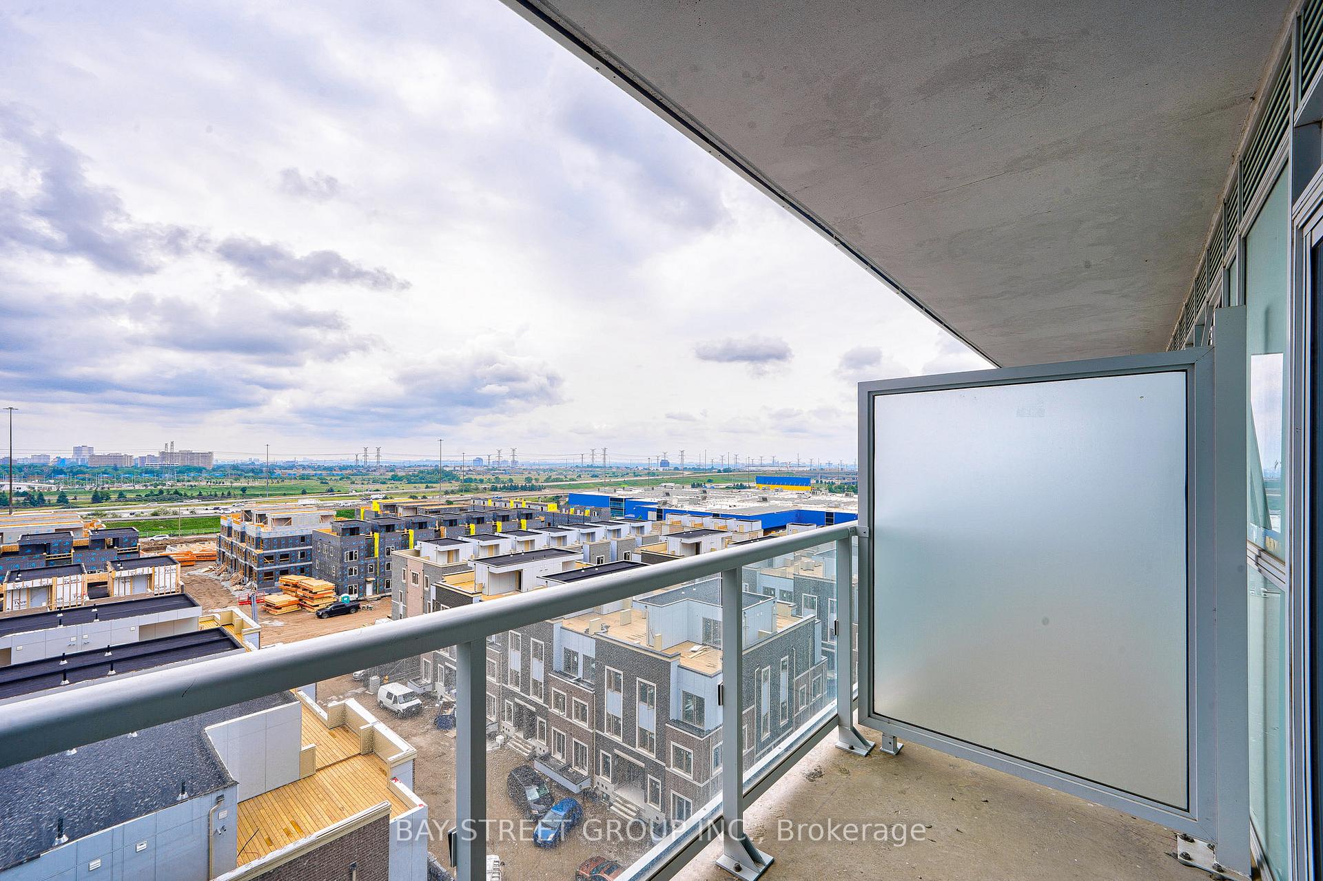 Photo 52 of Unit 806, 38 Honeycrisp Crescent, Vaughan, Vaughan Corporate Centre — HOMEH