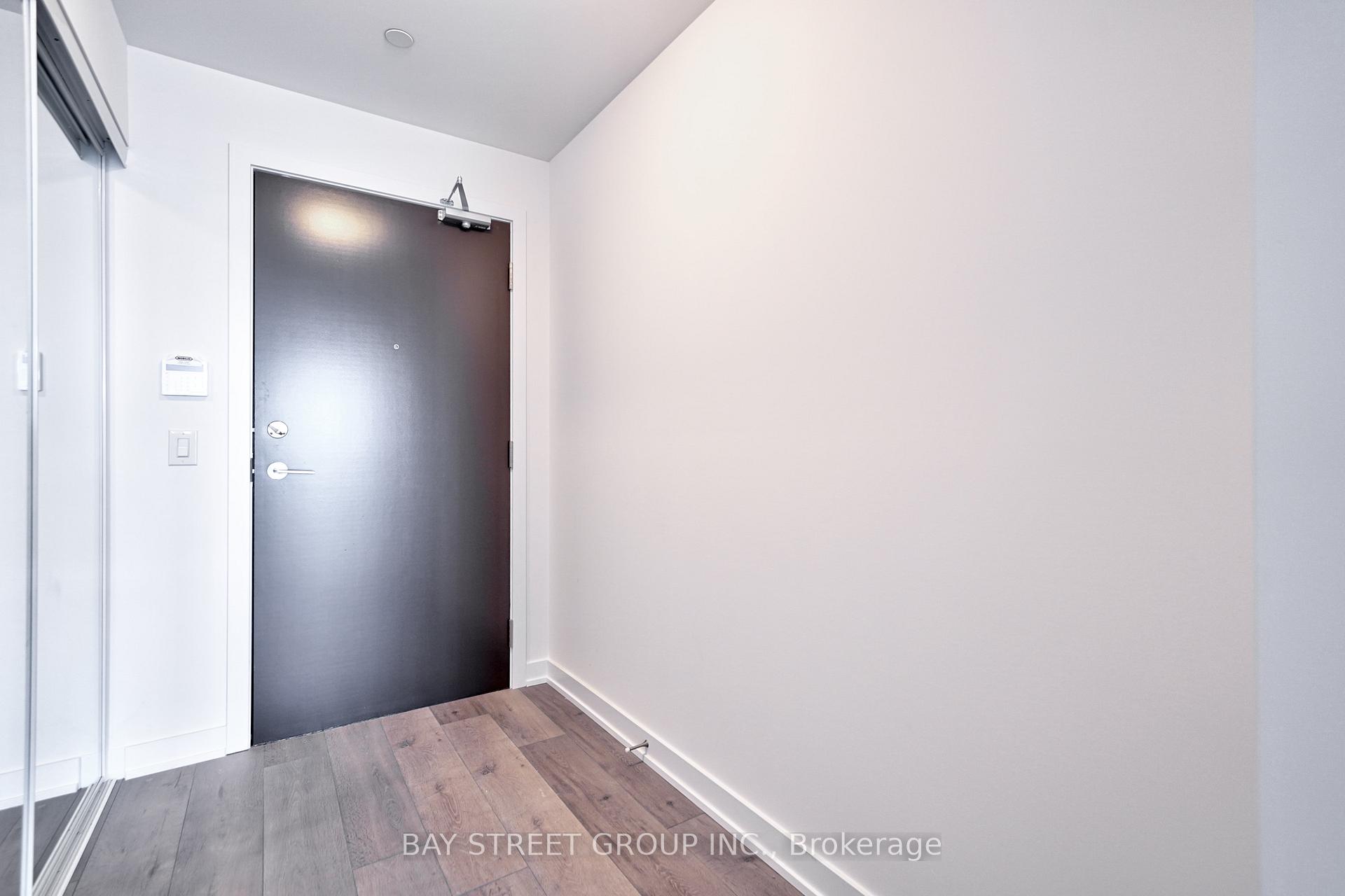 Photo 27 of Unit 806, 38 Honeycrisp Crescent, Vaughan, Vaughan Corporate Centre — HOMEH