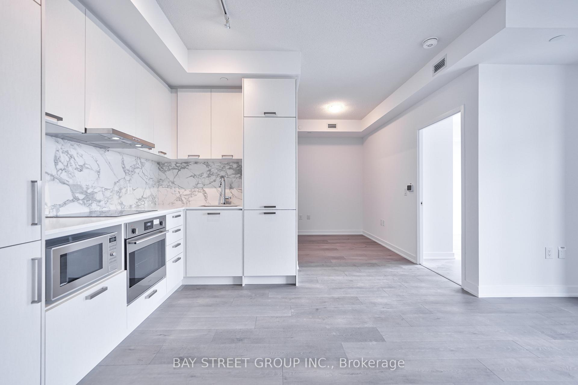 Photo 32 of Unit 806, 38 Honeycrisp Crescent, Vaughan, Vaughan Corporate Centre — HOMEH